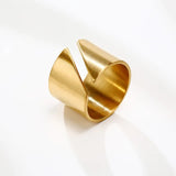 Modern Band Ring 18K Gold