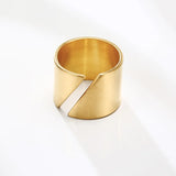 Modern Band Ring 18K Gold